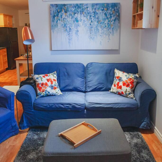 Large Upstairs Flat In Downtown Century Building Apartamento Belleville Exterior foto